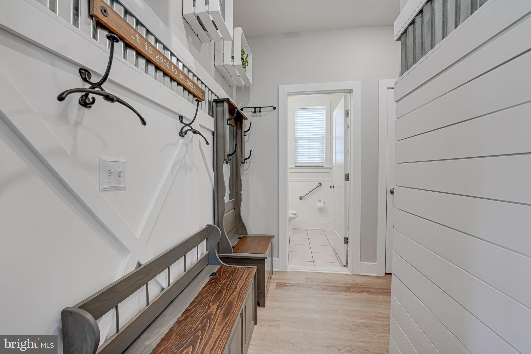 8716 SHADY PINES DRIVE