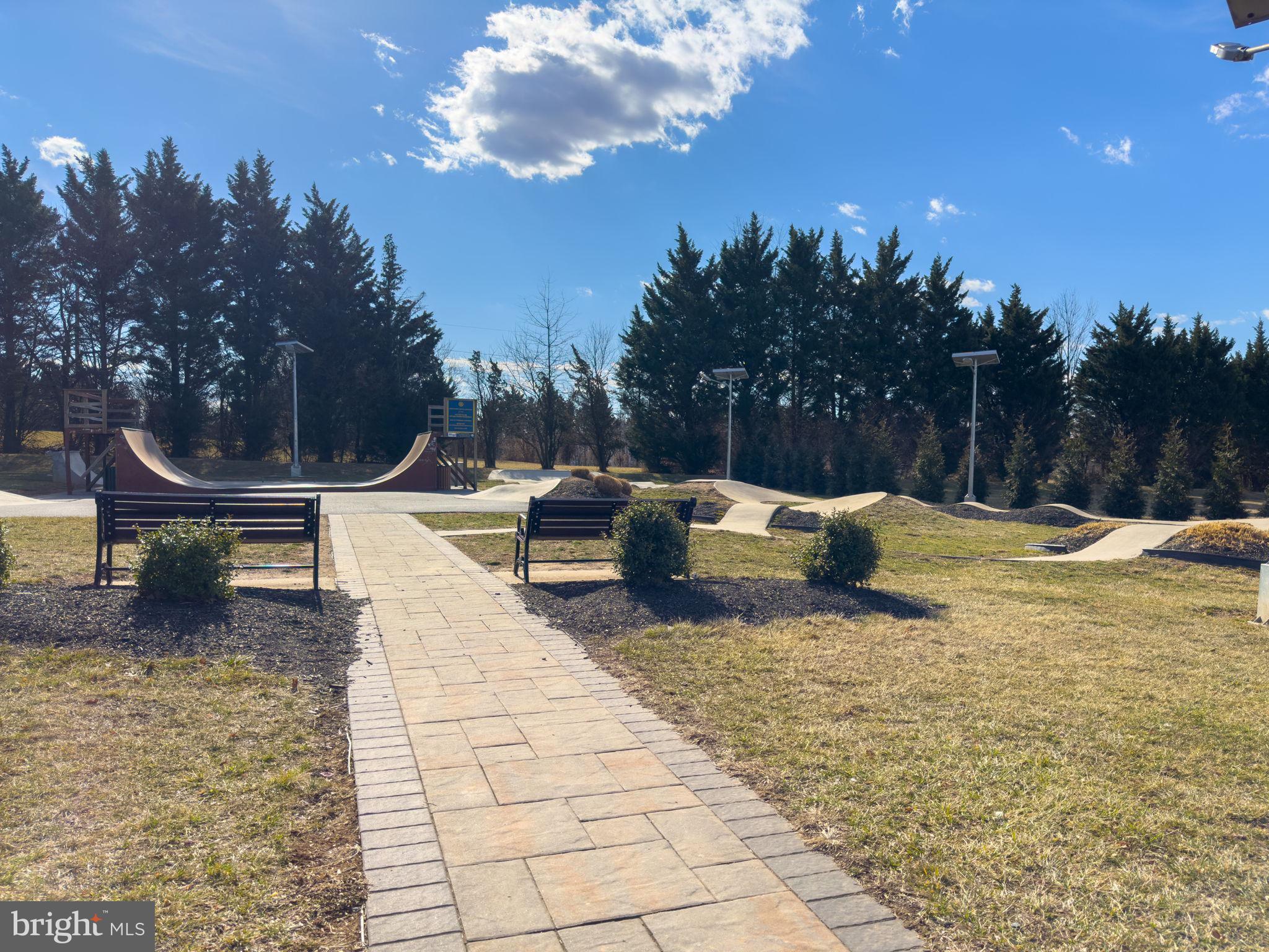 8716 SHADY PINES DRIVE