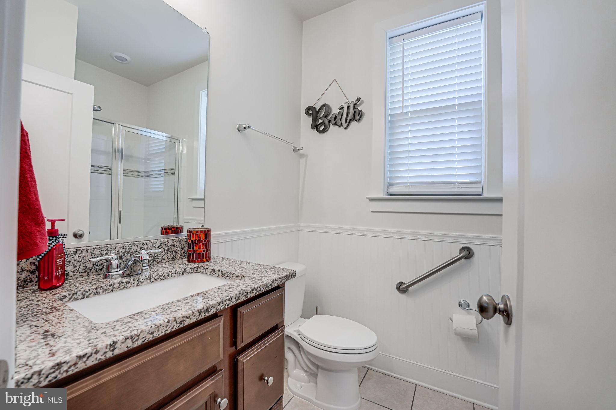 8716 SHADY PINES DRIVE