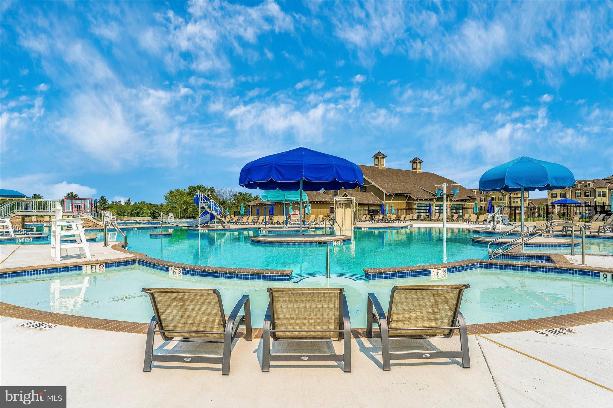 8716 SHADY PINES DRIVE