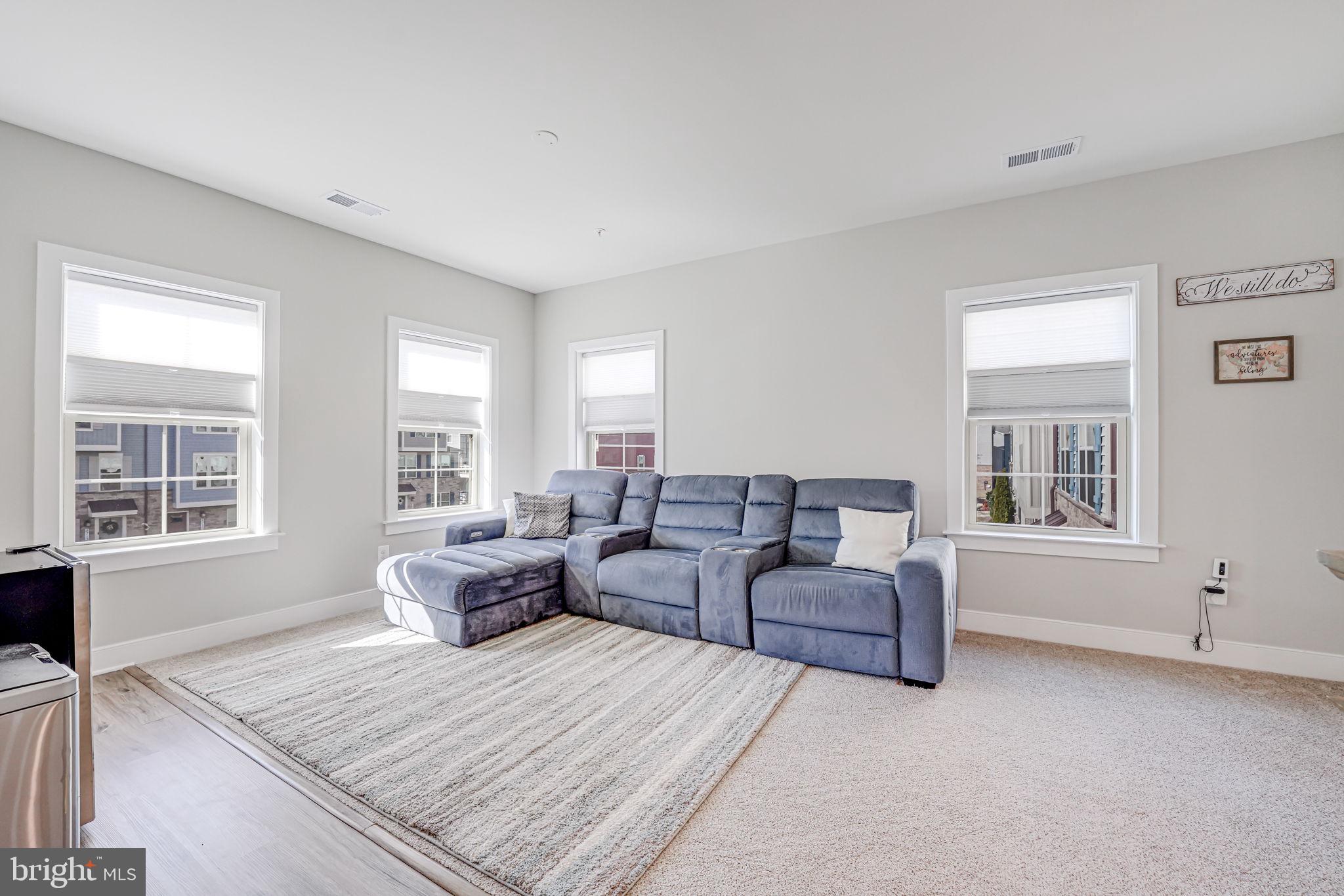 8716 SHADY PINES DRIVE