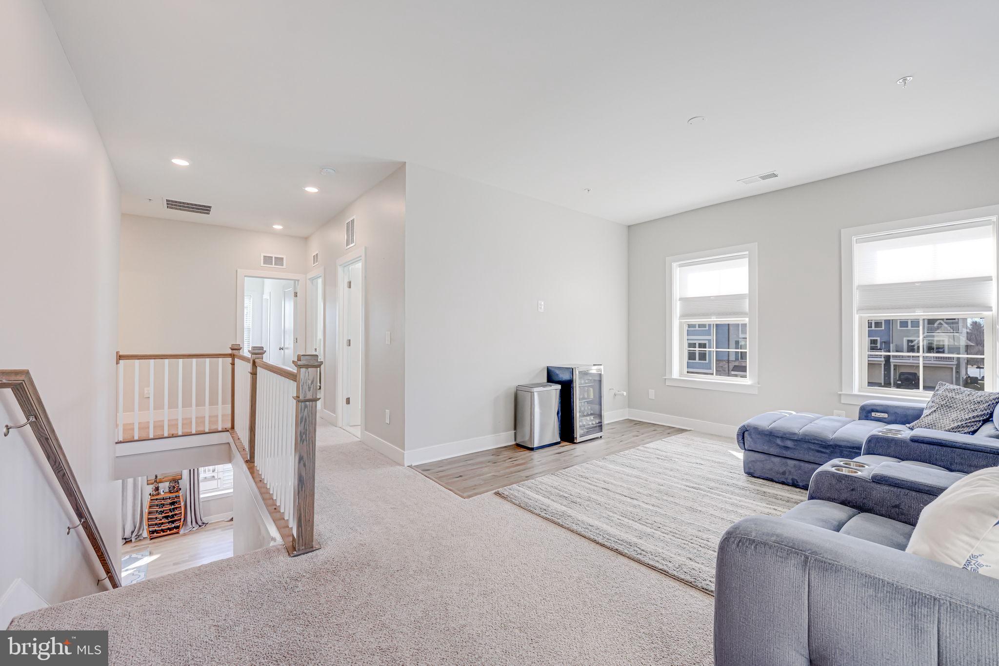 8716 SHADY PINES DRIVE