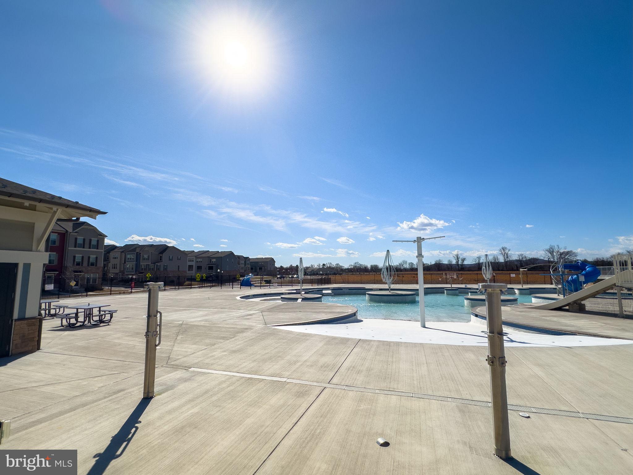 8716 SHADY PINES DRIVE