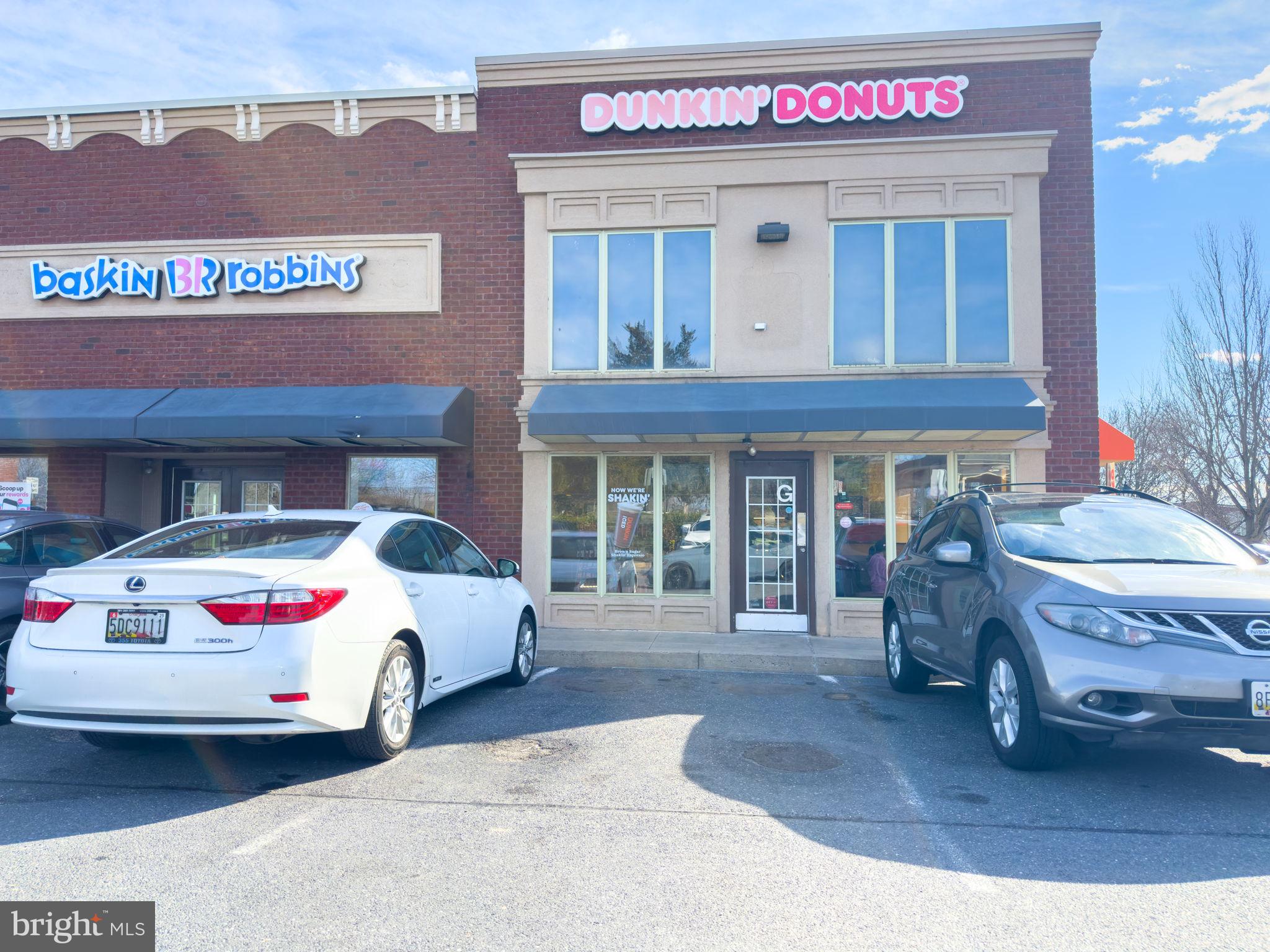 8716 SHADY PINES DRIVE