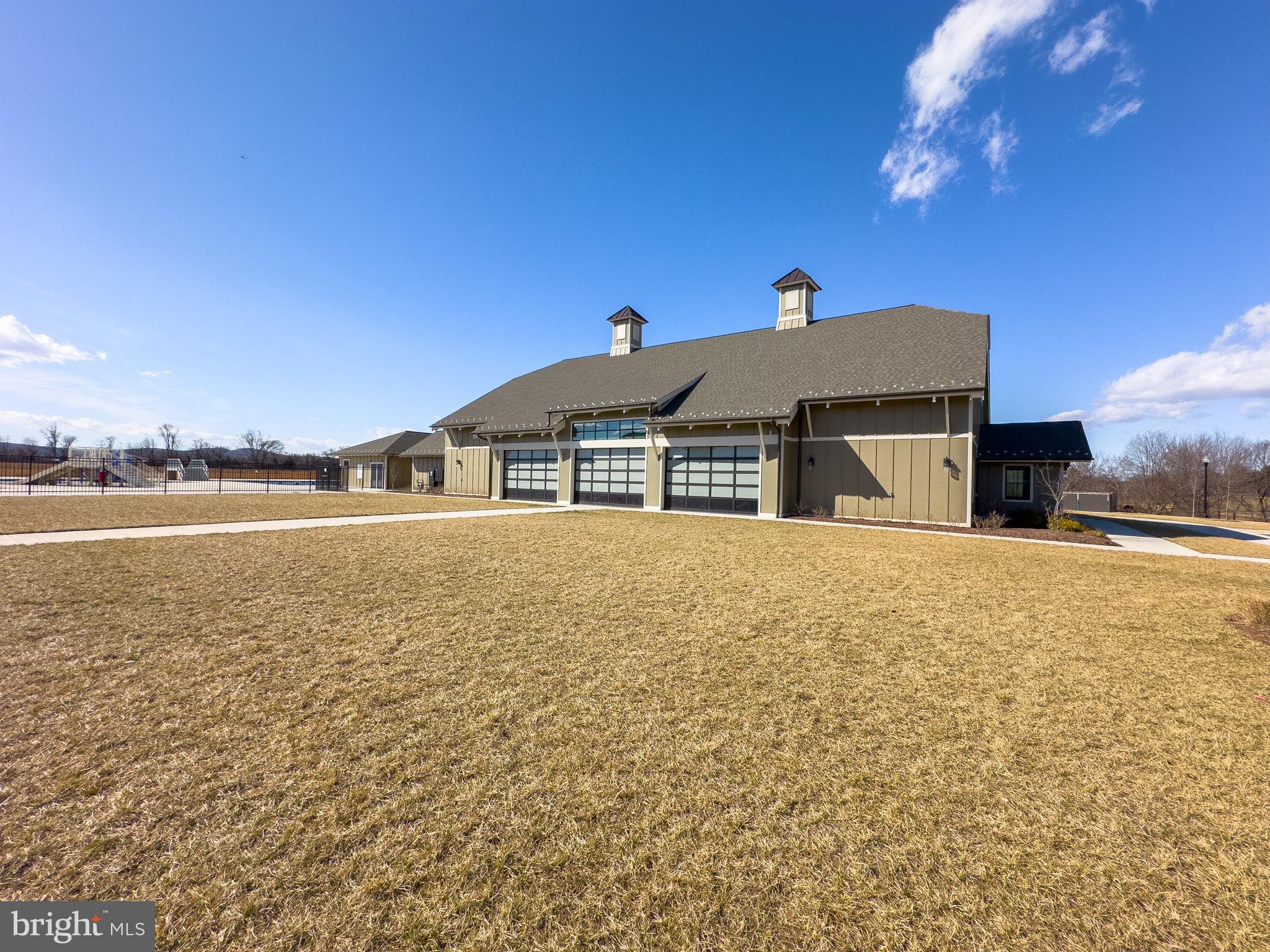 8716 SHADY PINES DRIVE