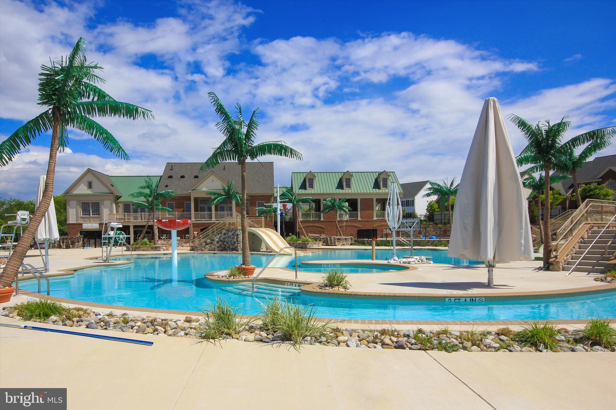 8716 SHADY PINES DRIVE