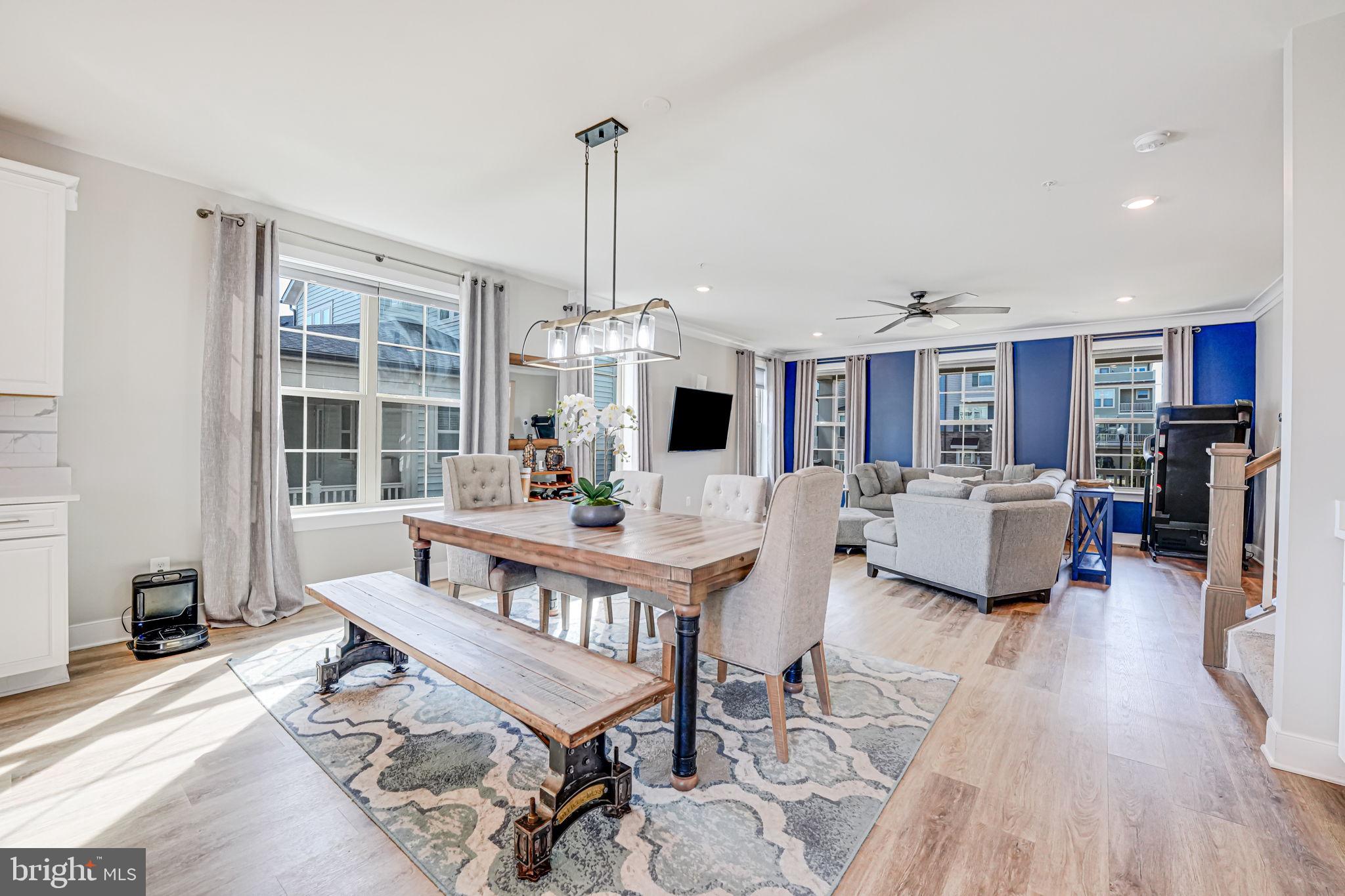 8716 SHADY PINES DRIVE