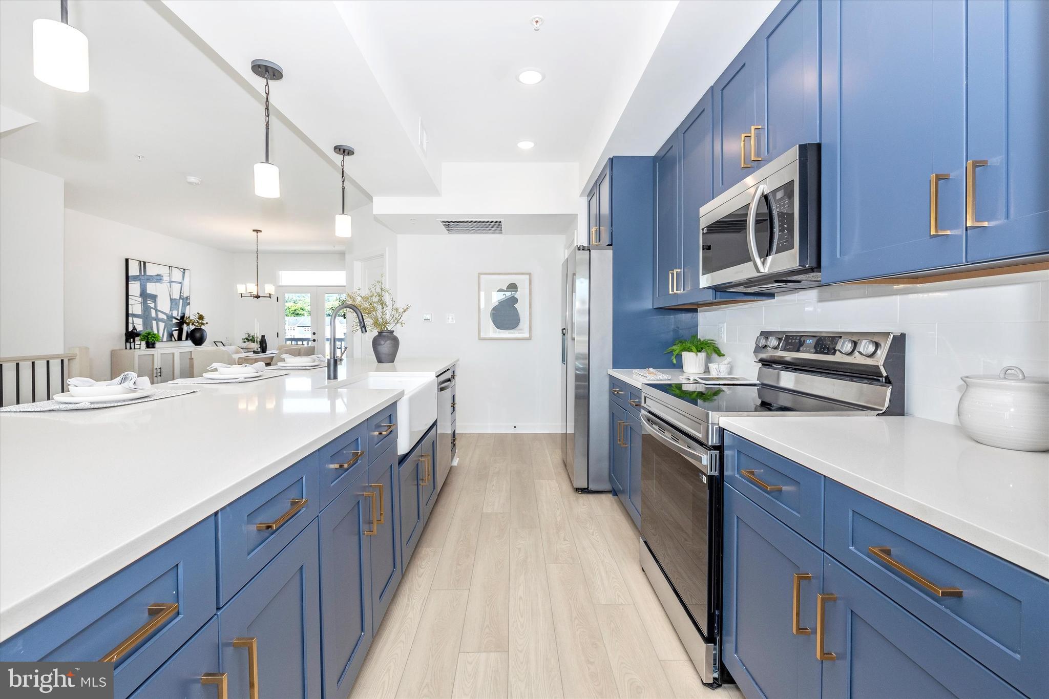 1631 BLACKSMITH WAY A