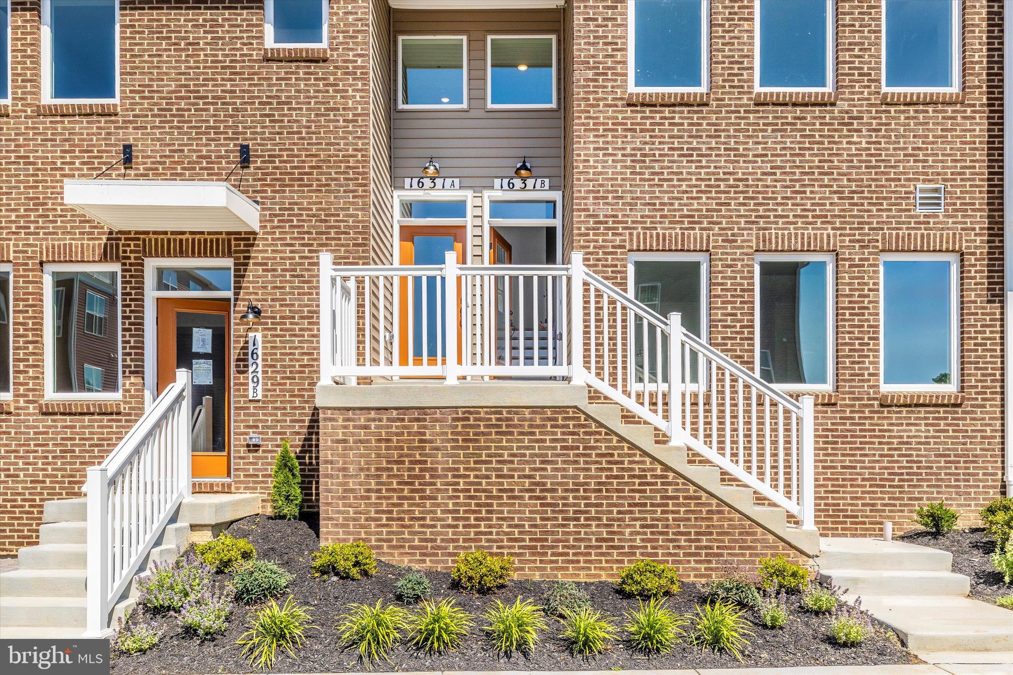 1631 BLACKSMITH WAY A