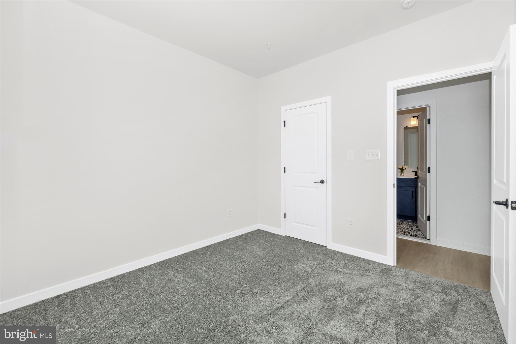 1631 BLACKSMITH WAY B