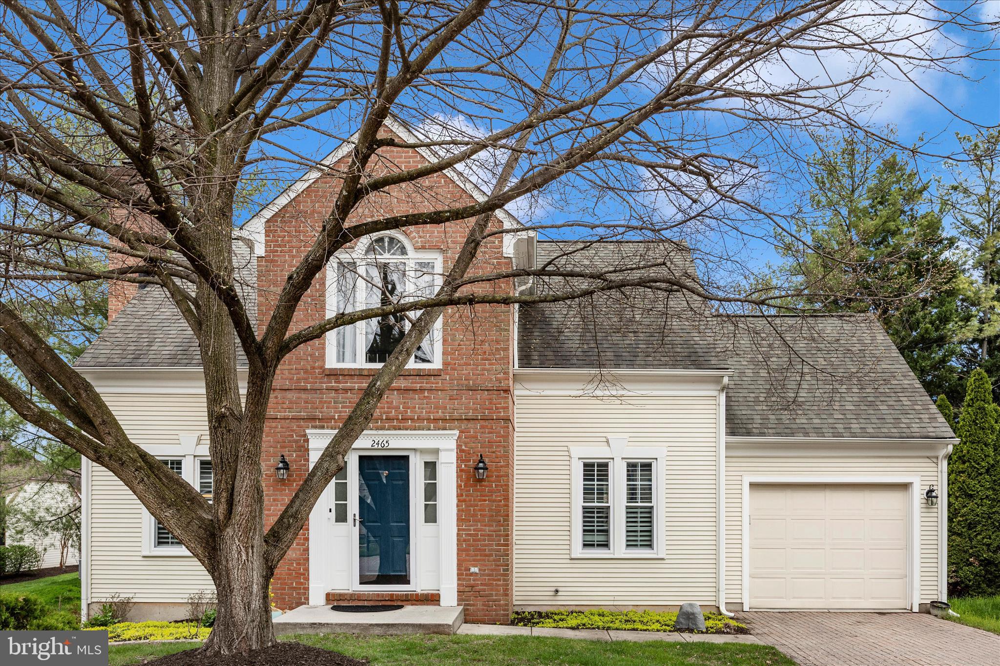2465 BEAR DEN ROAD
