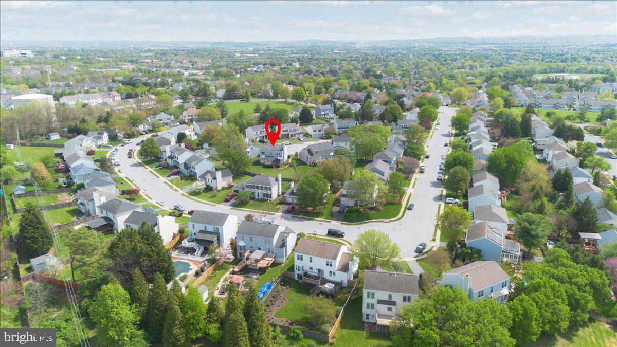 5614 GLEN COVE COURT