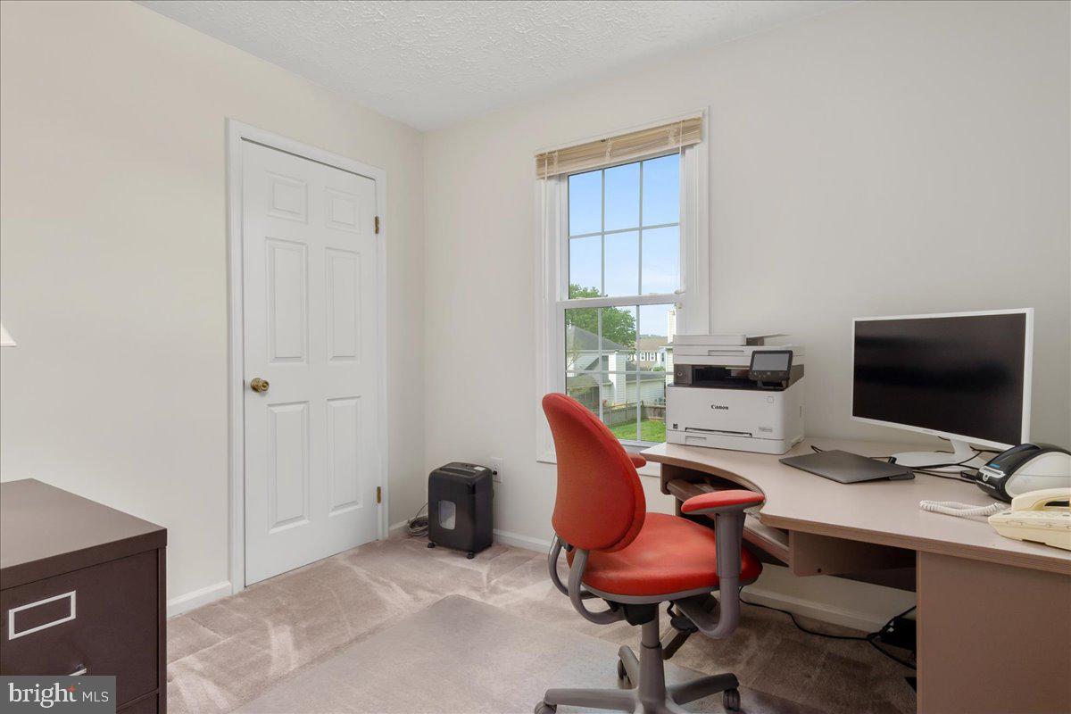 5614 GLEN COVE COURT