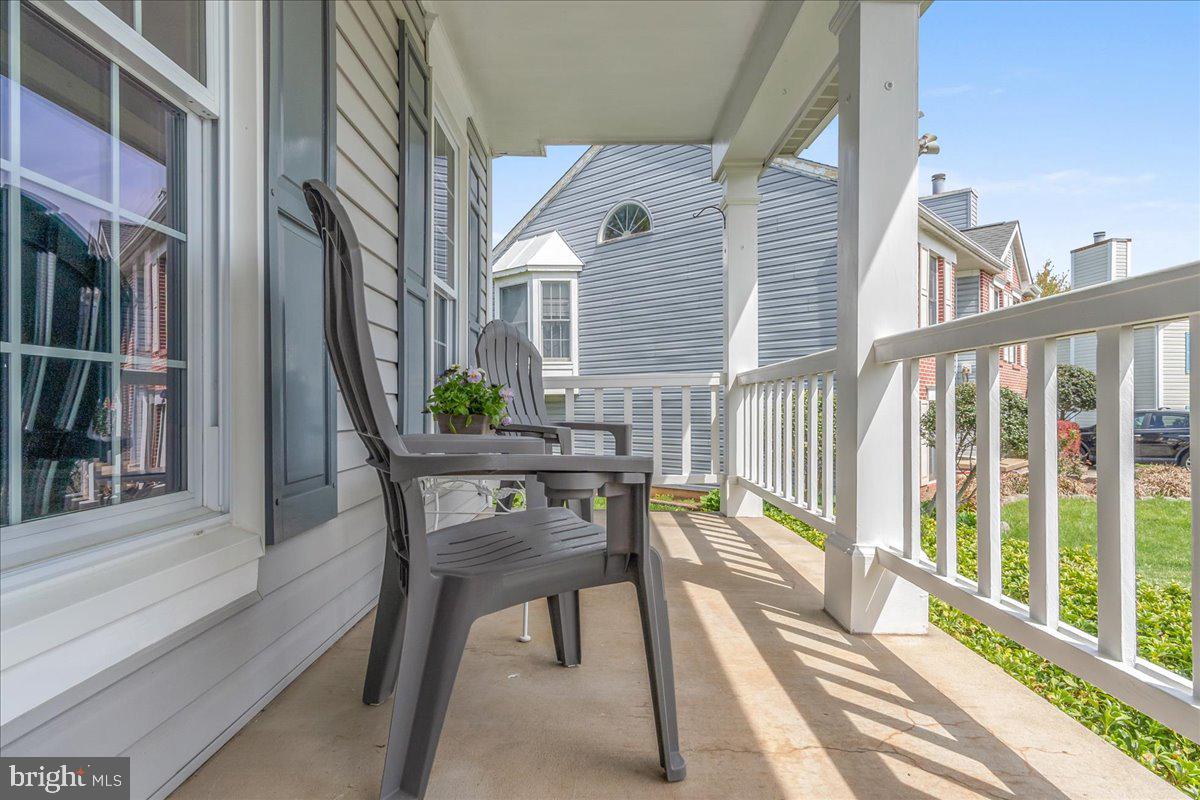 5614 GLEN COVE COURT