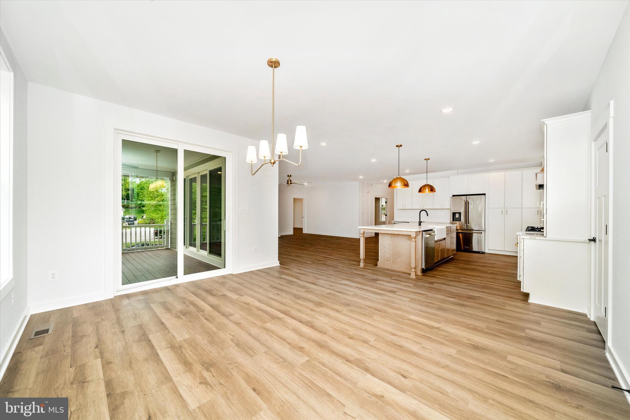 7176 MEADOWBROOKE DRIVE