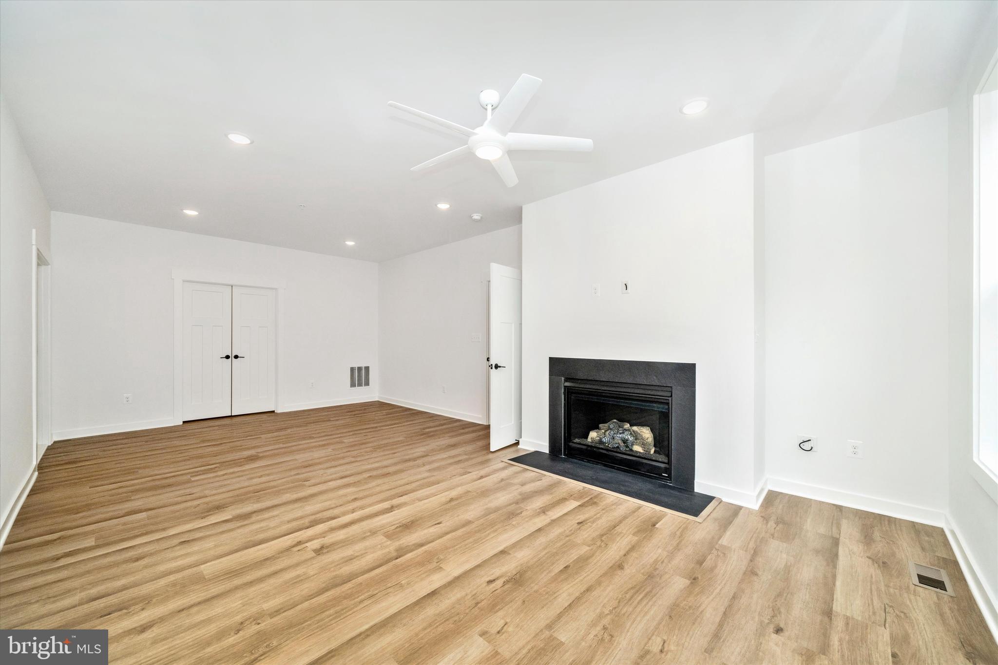 7176 MEADOWBROOKE DRIVE