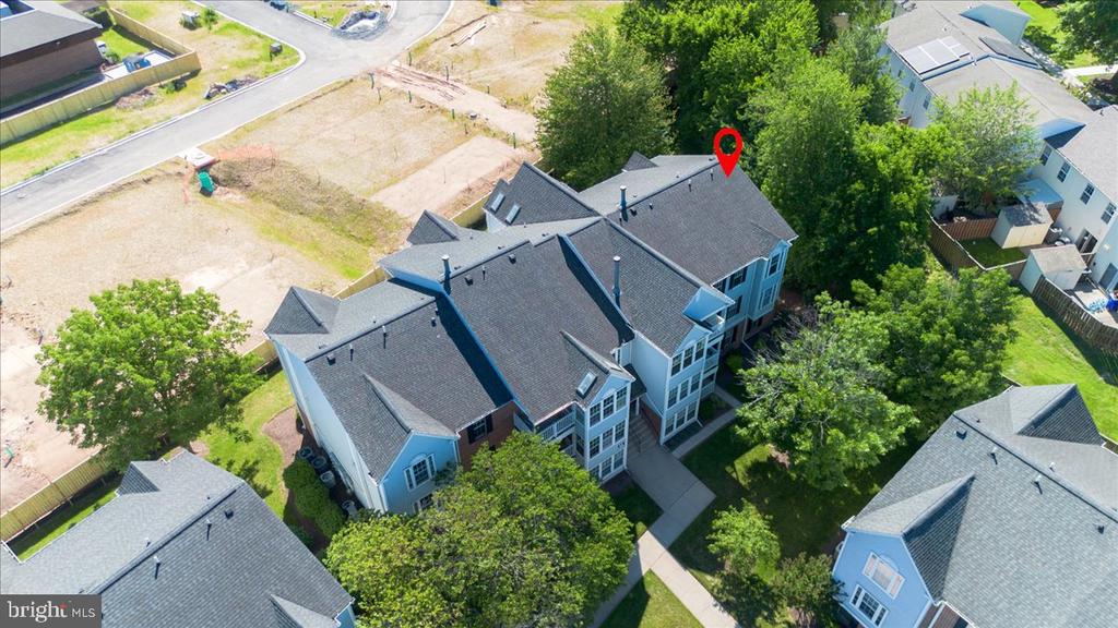 619 HIMES AVENUE V112