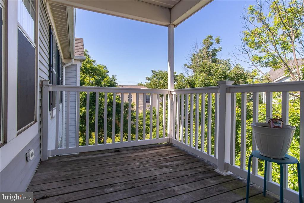 619 HIMES AVENUE V112