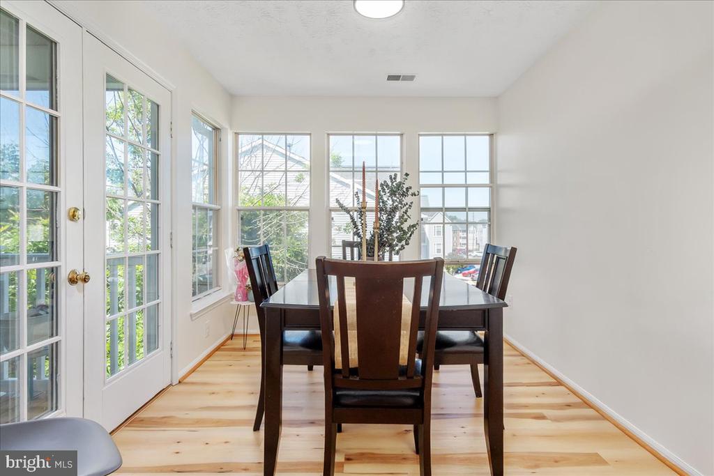 619 HIMES AVENUE V112