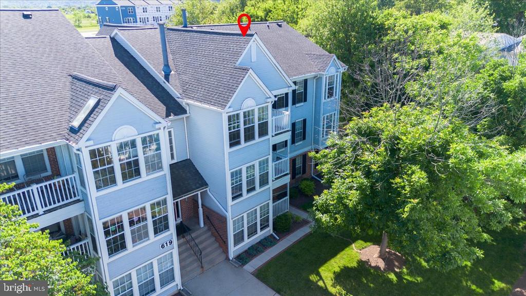 619 HIMES AVENUE V112