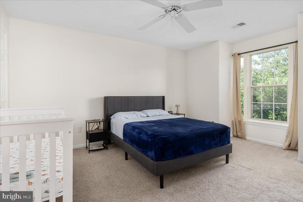 619 HIMES AVENUE V112