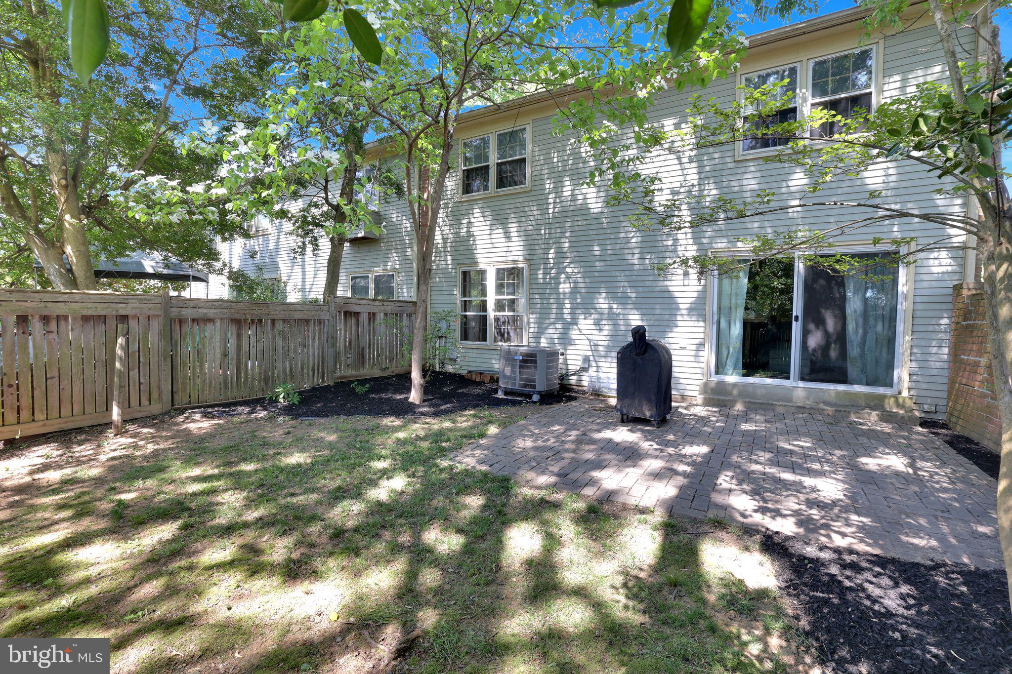 9416 AMBOY ROAD