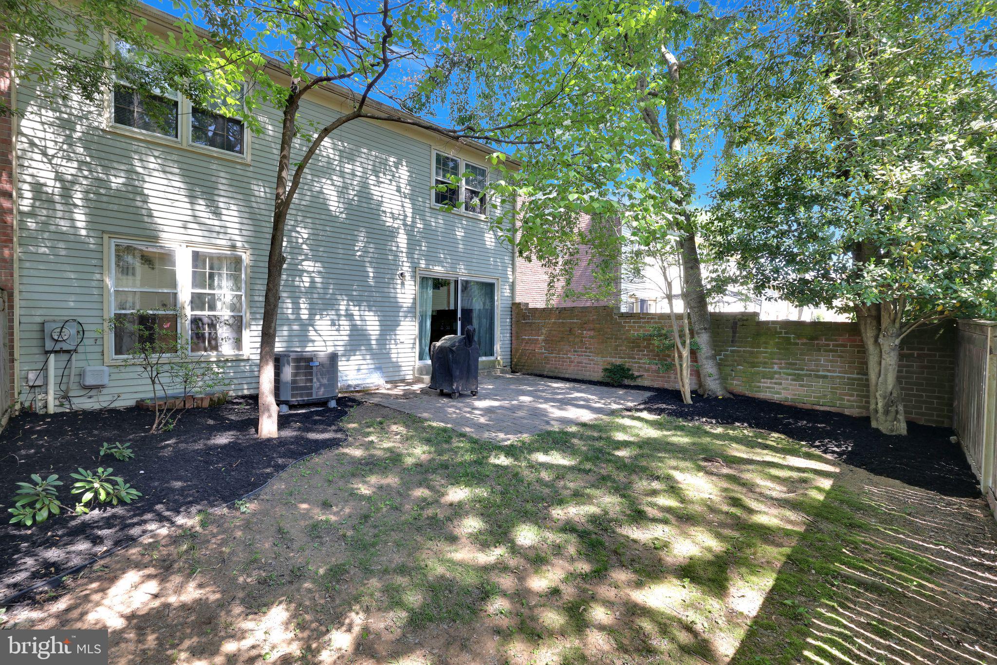 9416 AMBOY ROAD