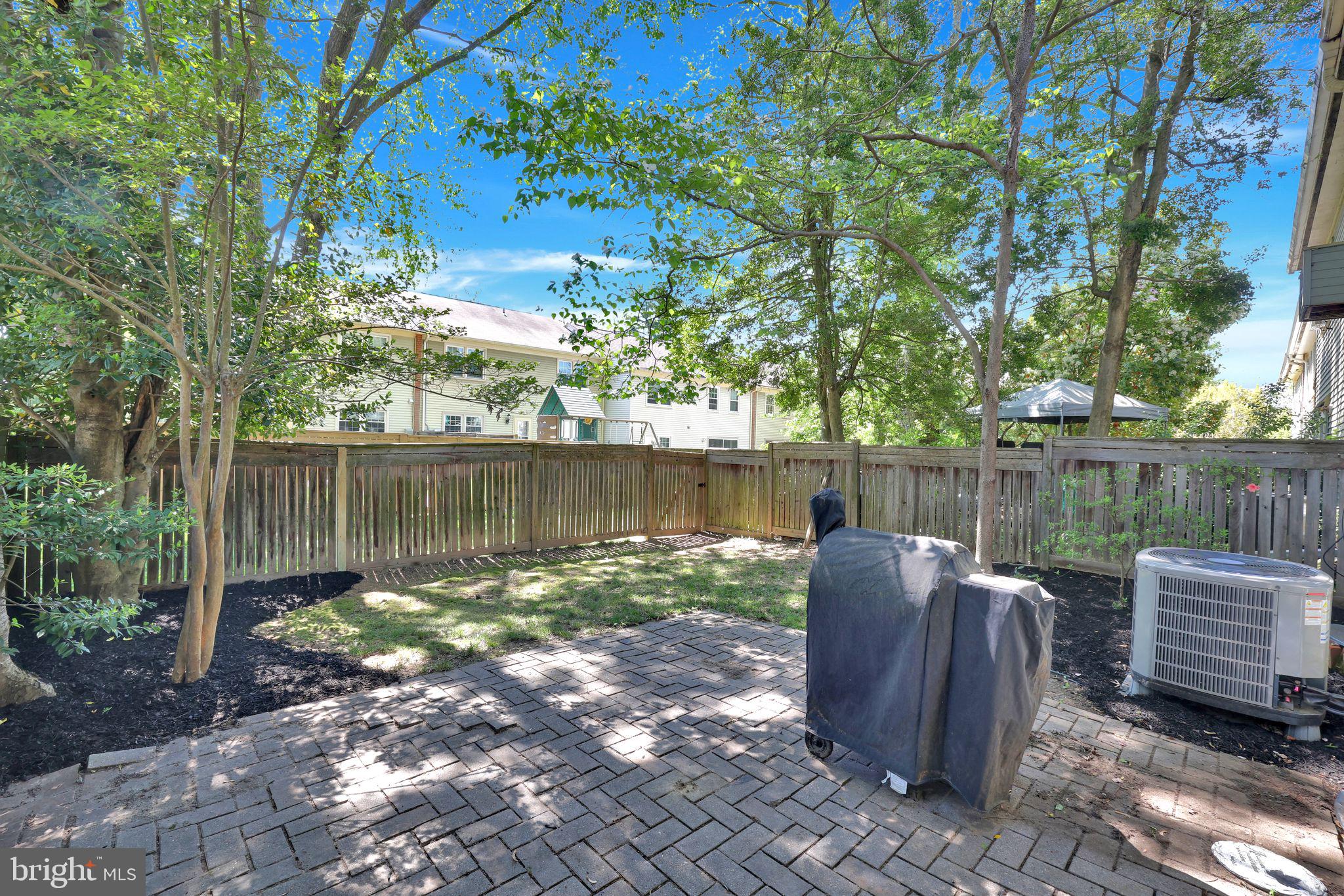9416 AMBOY ROAD