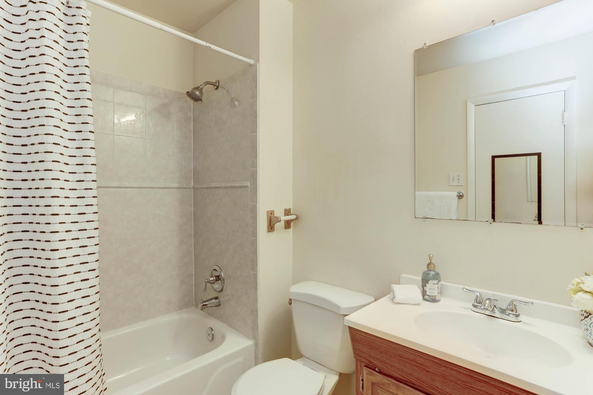 18605 SAGE WAY
