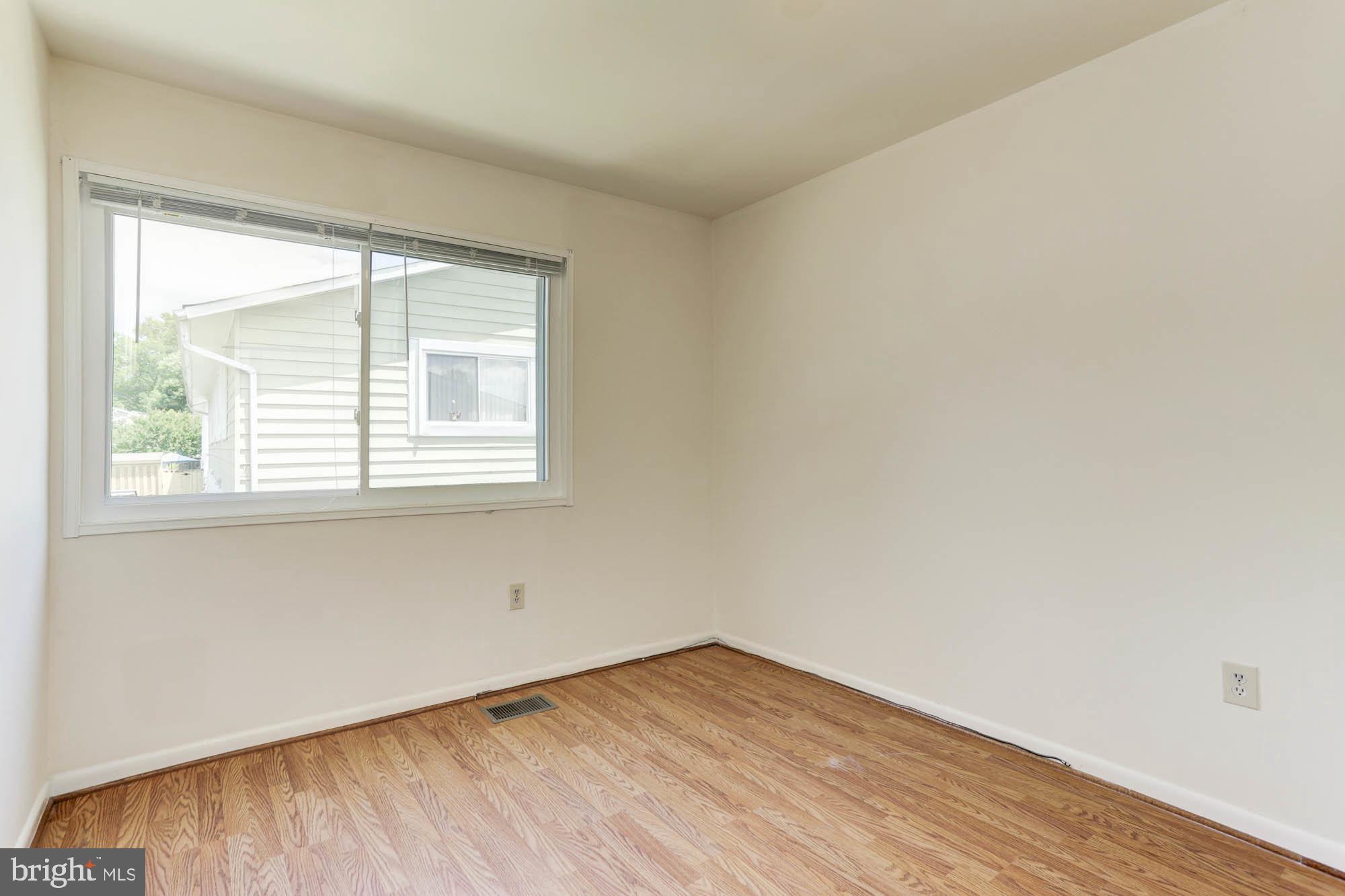 18605 SAGE WAY