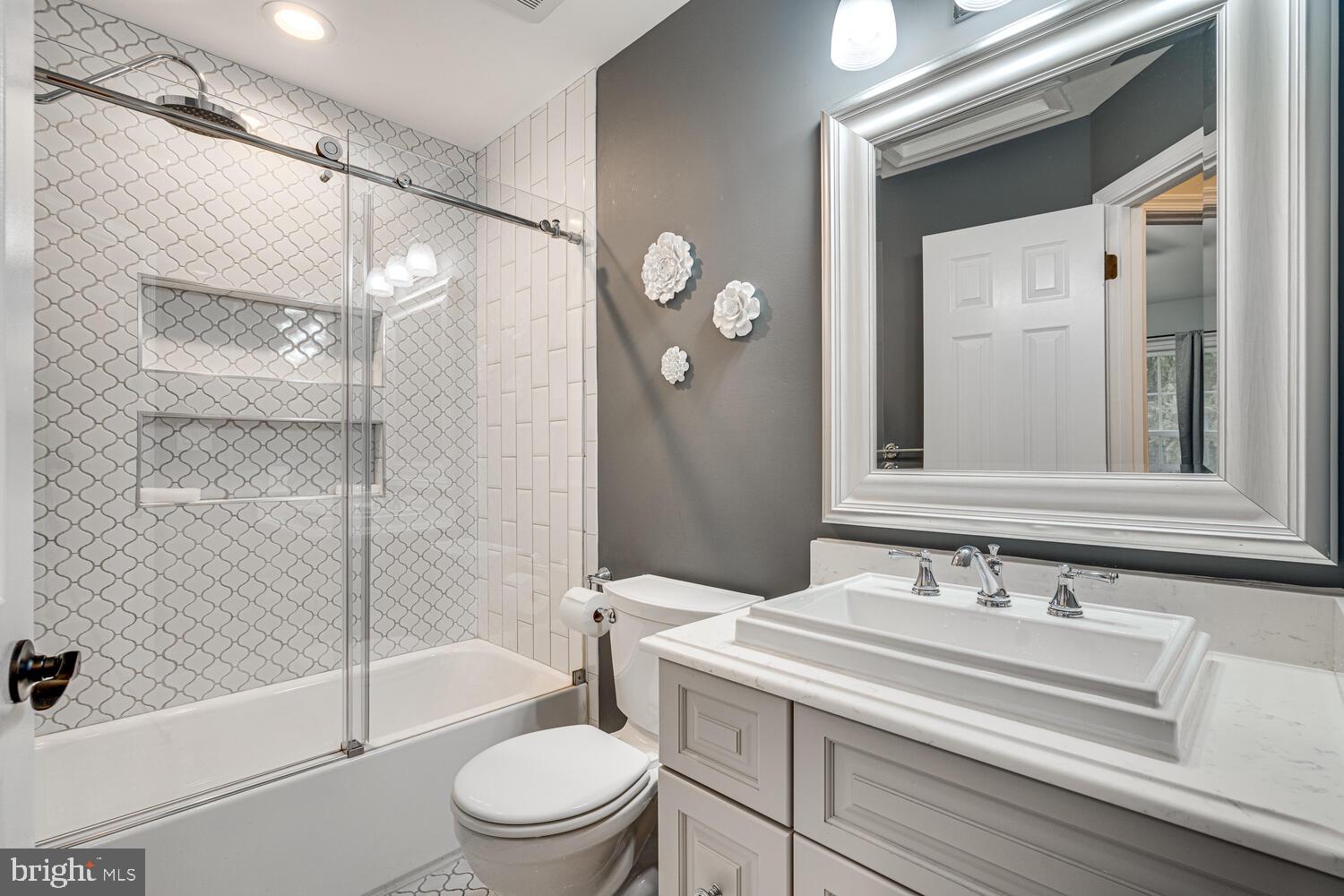 8628 FOUNTAIN VALLEY DRIVE