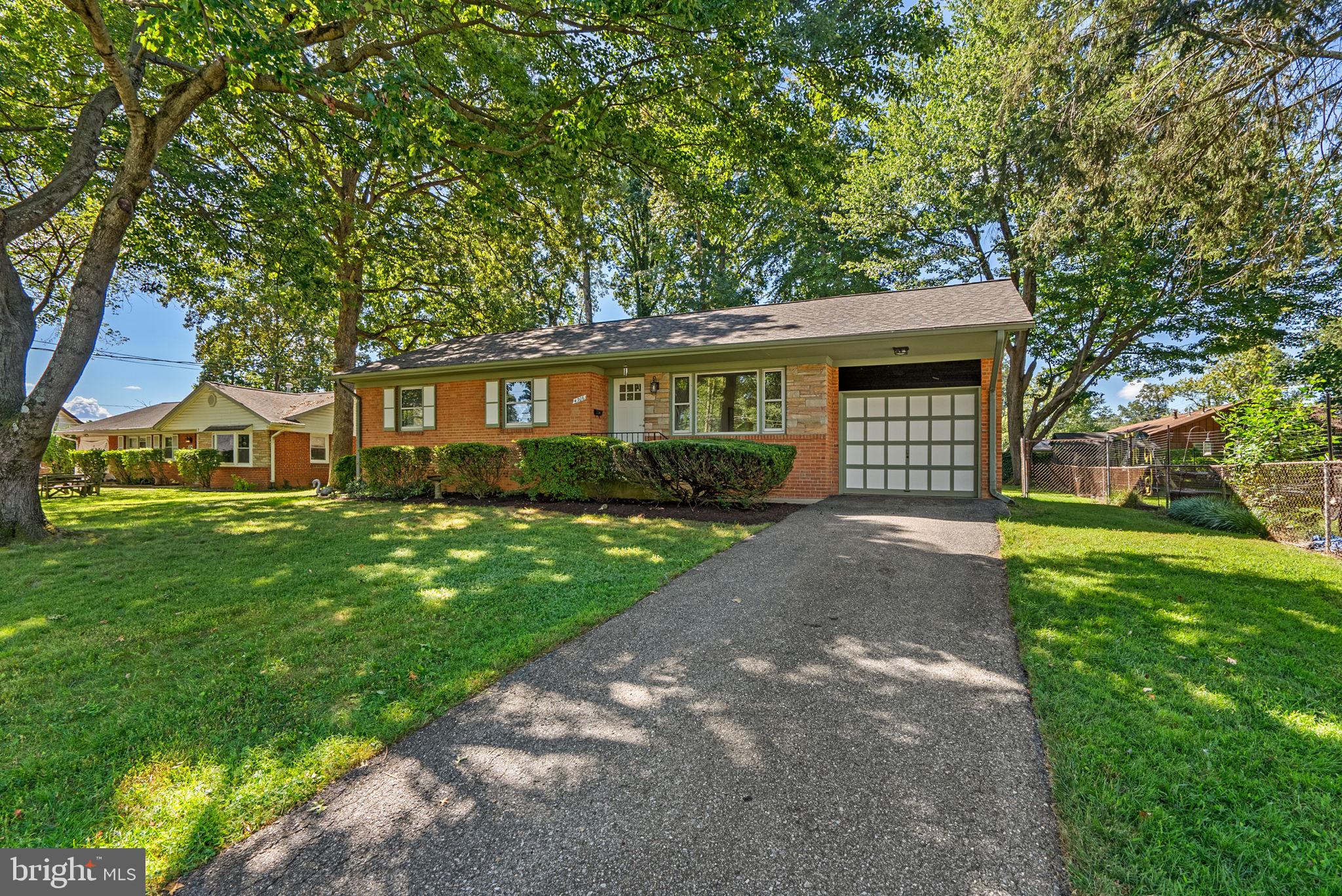 4306 PARKLAND COURT