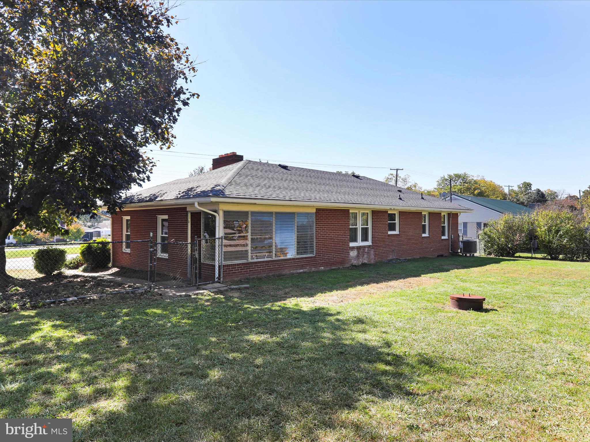 22006 JEFFERSON BOULEVARD
