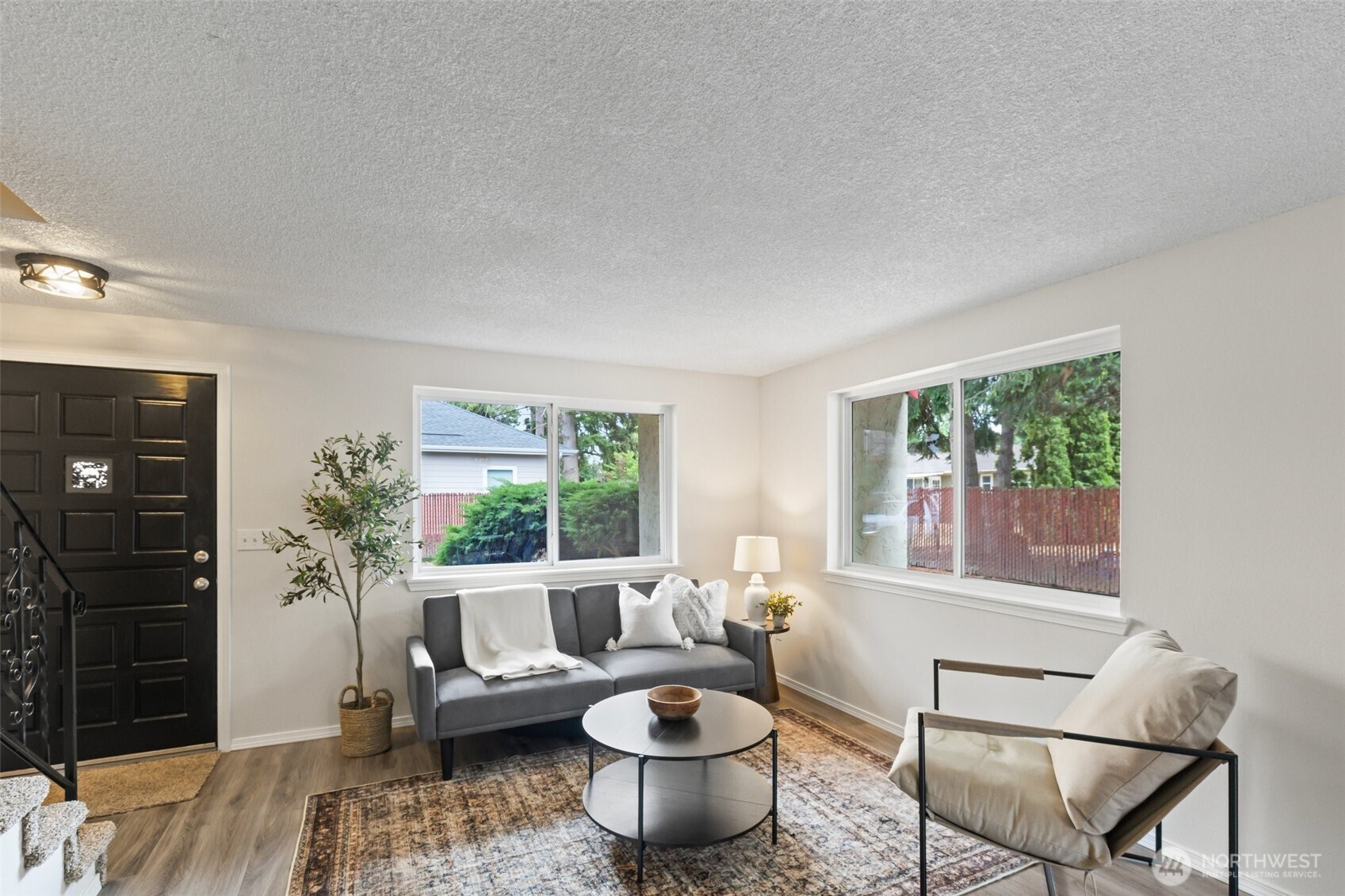 328 9th Avenue SE Unit: D5