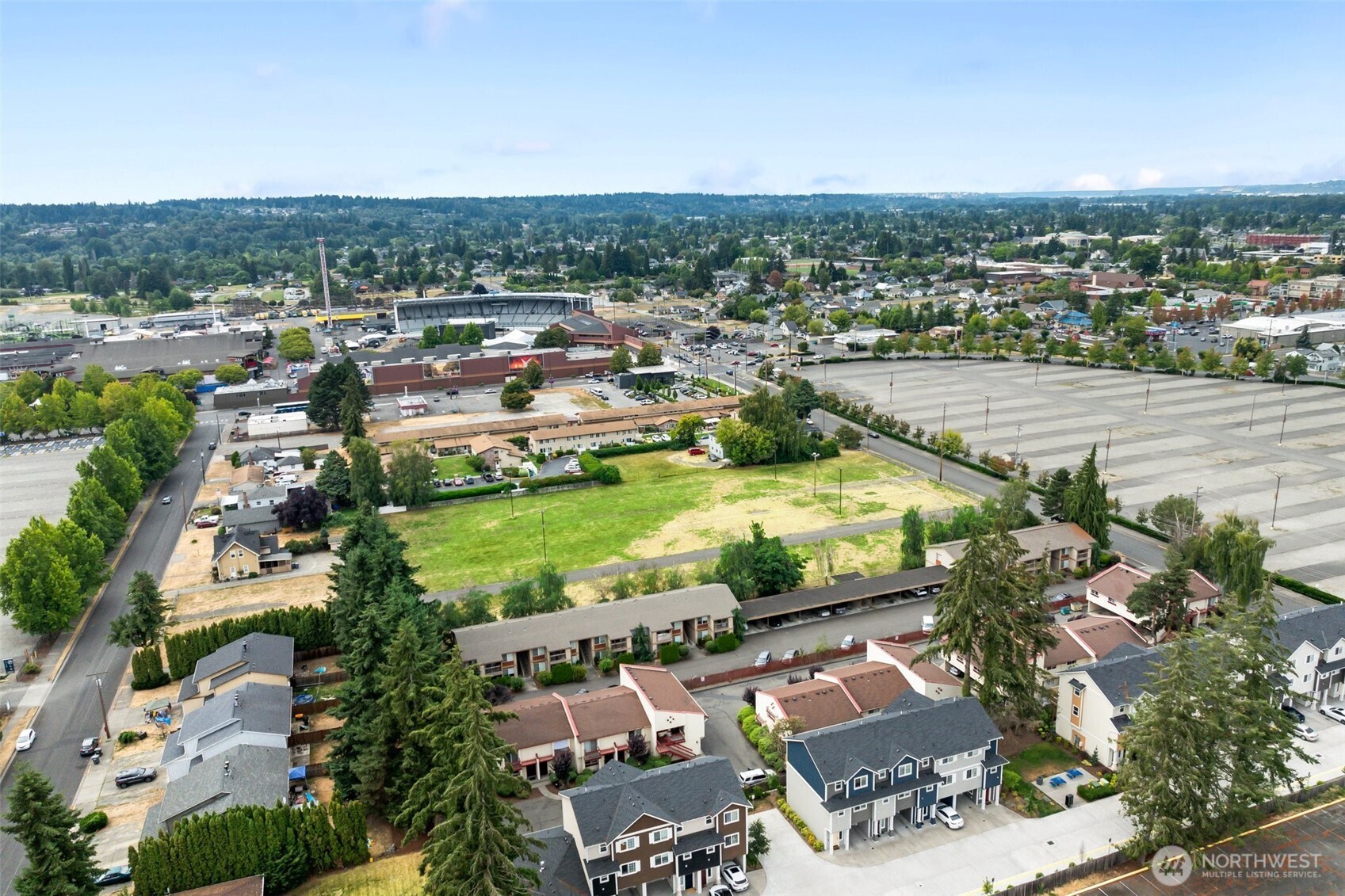 328 9th Avenue SE Unit: D5