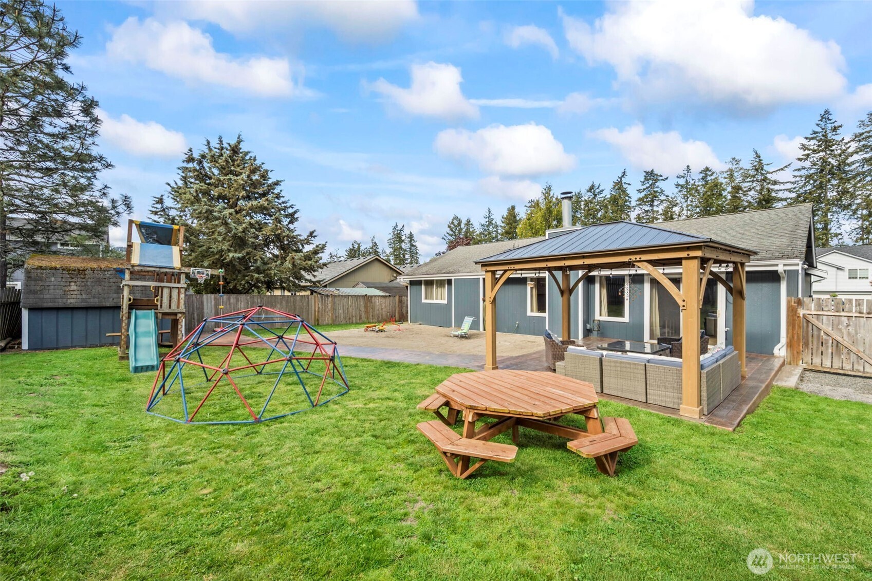 183 Baumgartner Place N