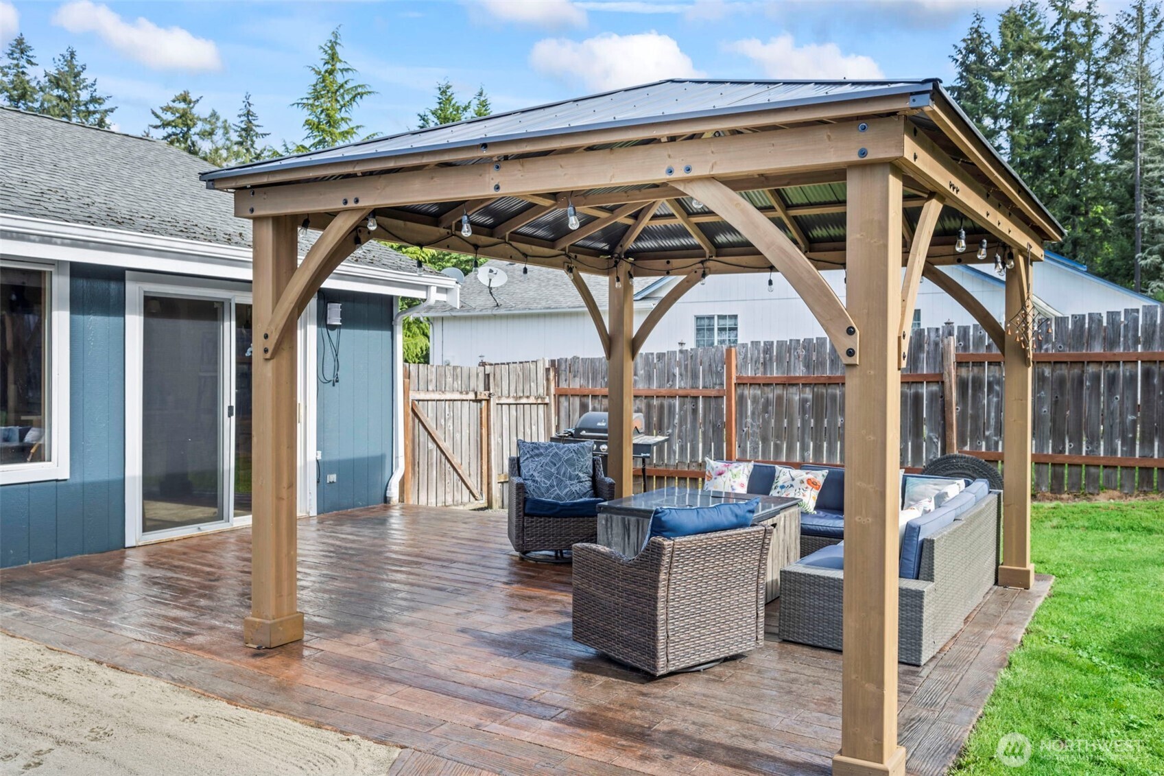 183 Baumgartner Place N