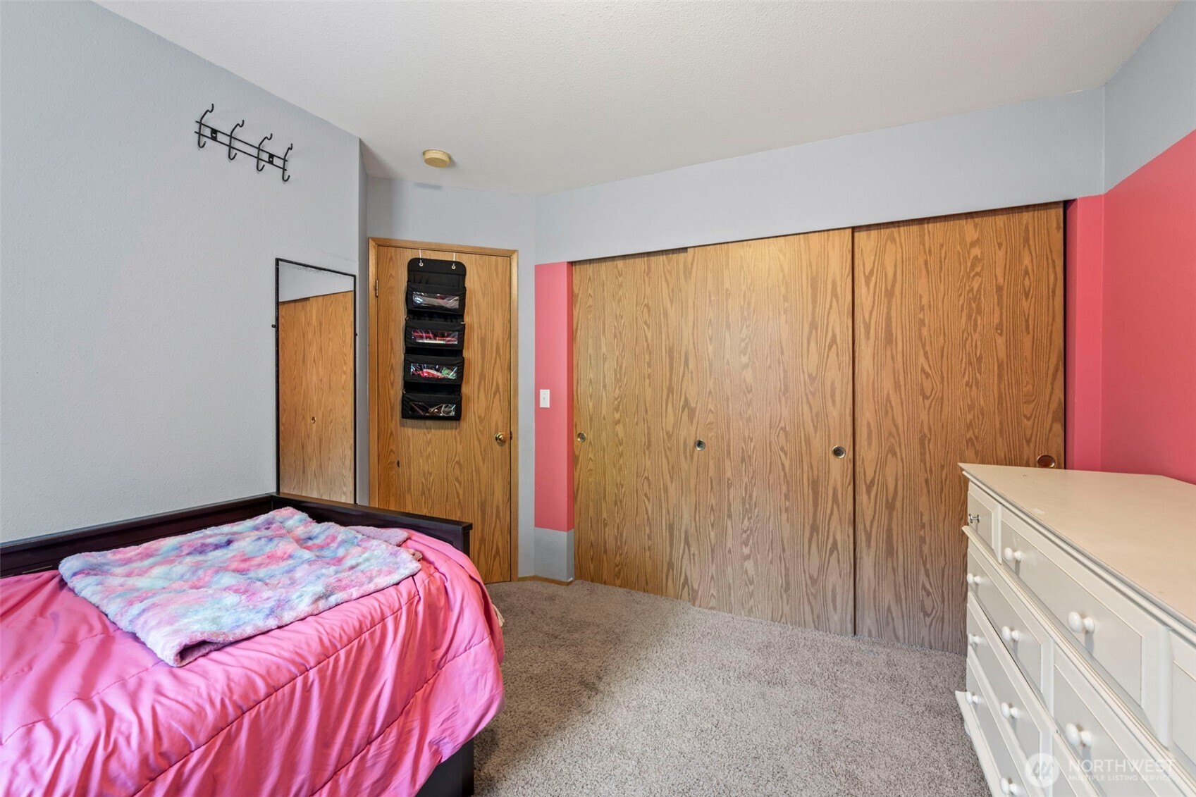 183 Baumgartner Place N