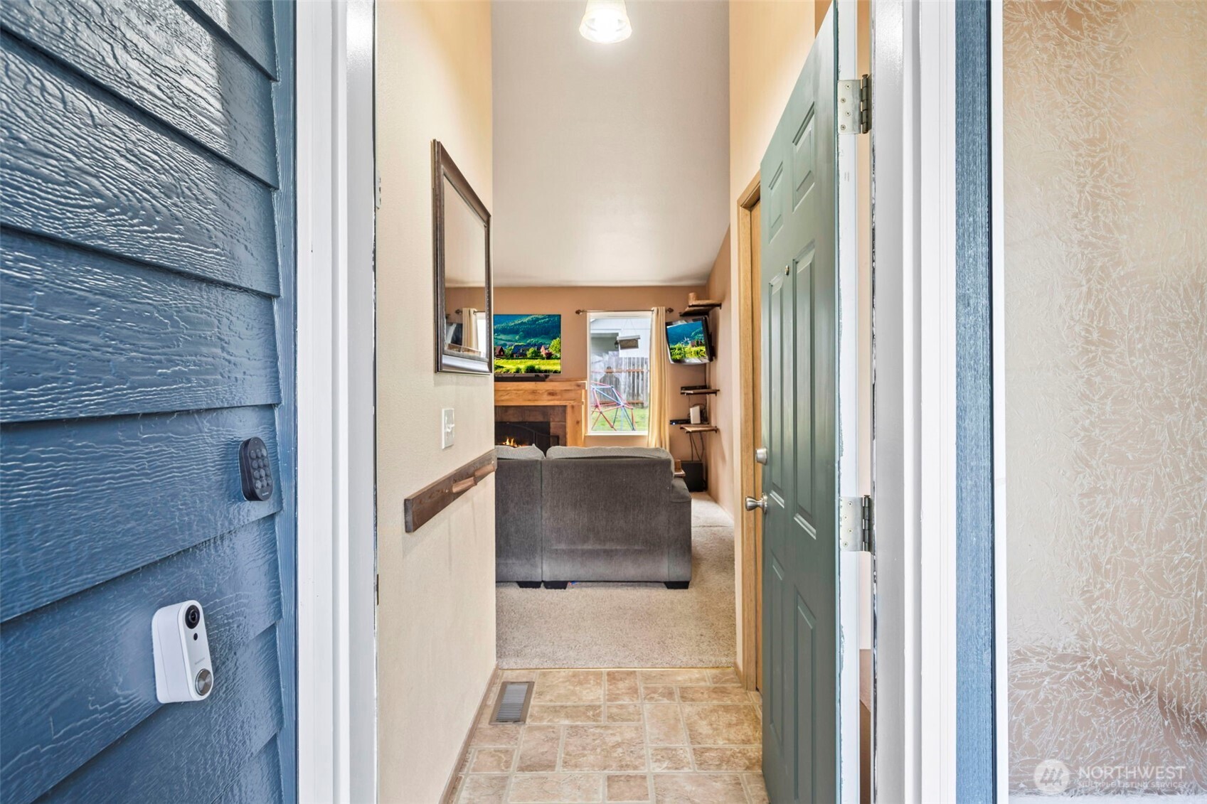 183 Baumgartner Place N