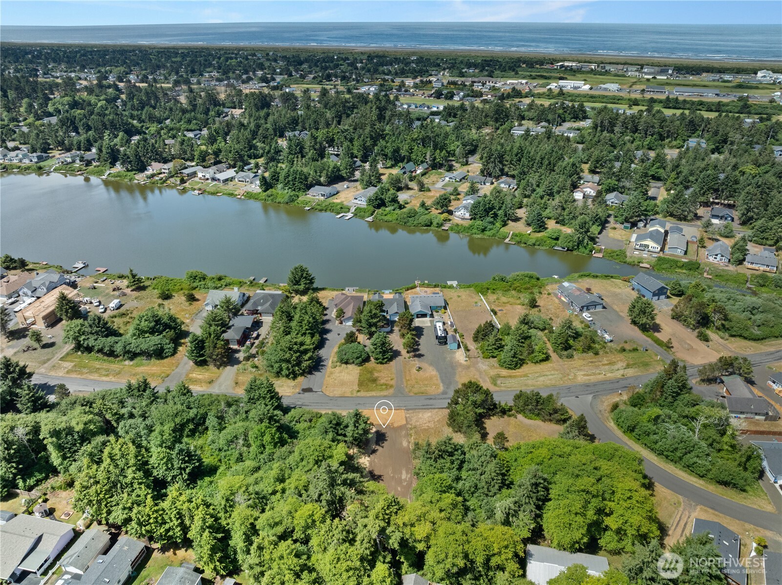 620 E Chance A la Mer NE