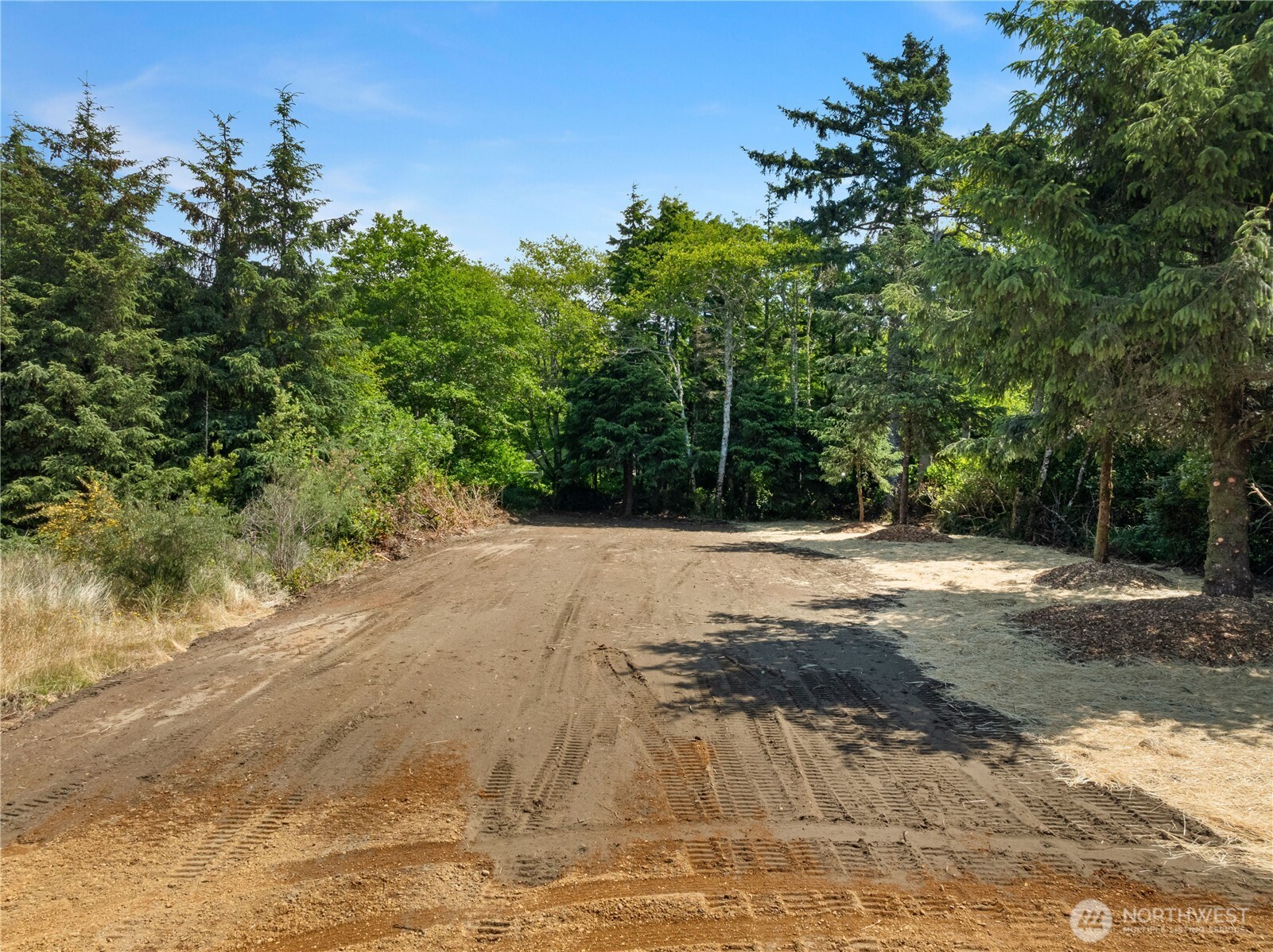 620 E Chance A la Mer NE