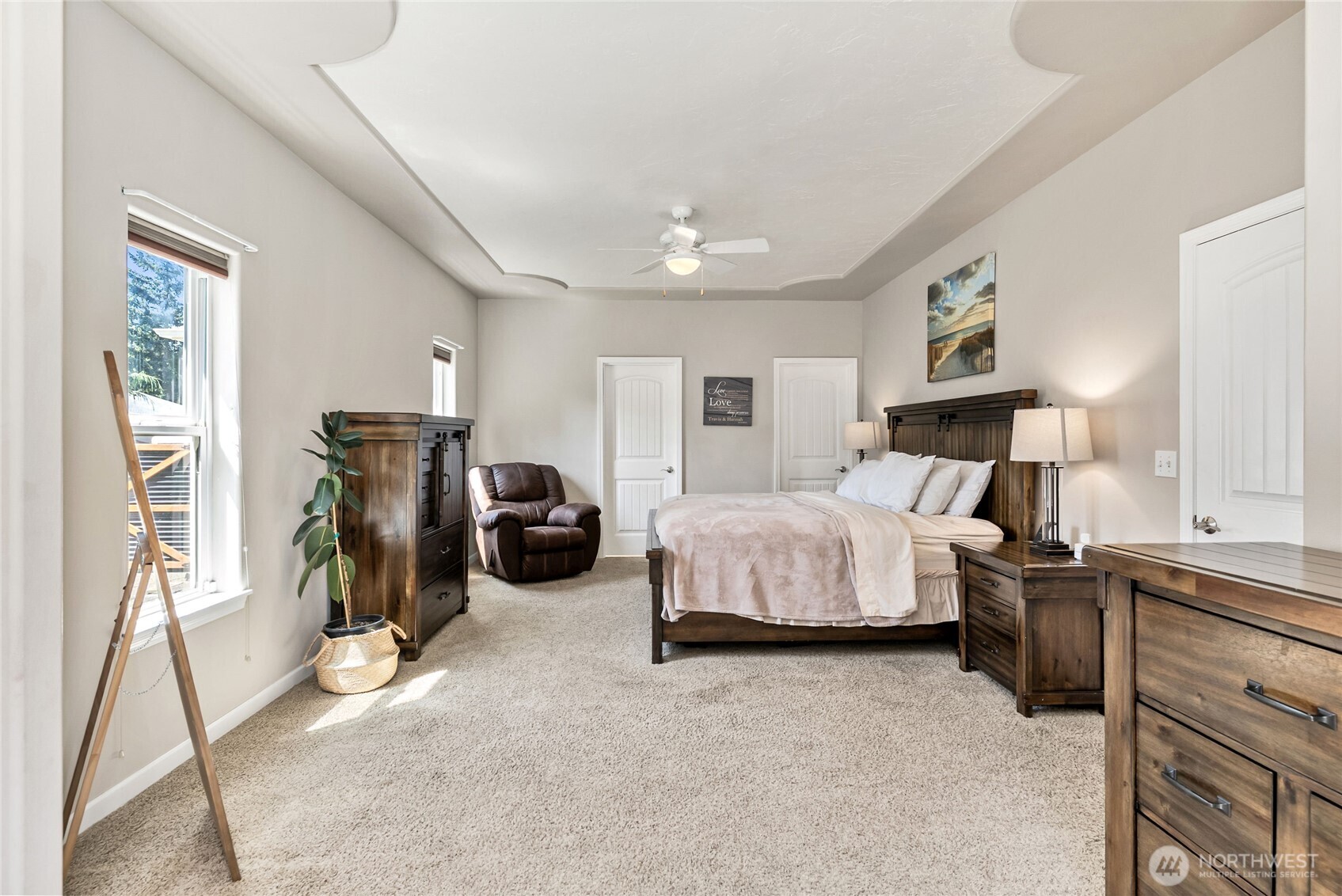 404 Raintree Loop SE