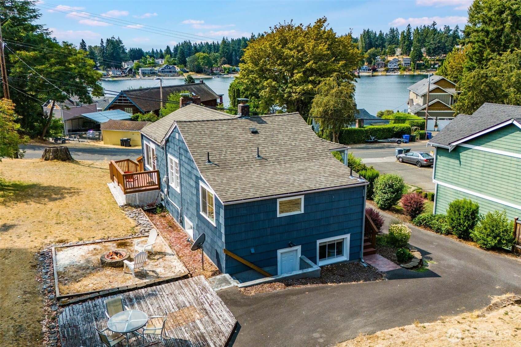 117 Lake Louise Drive SW