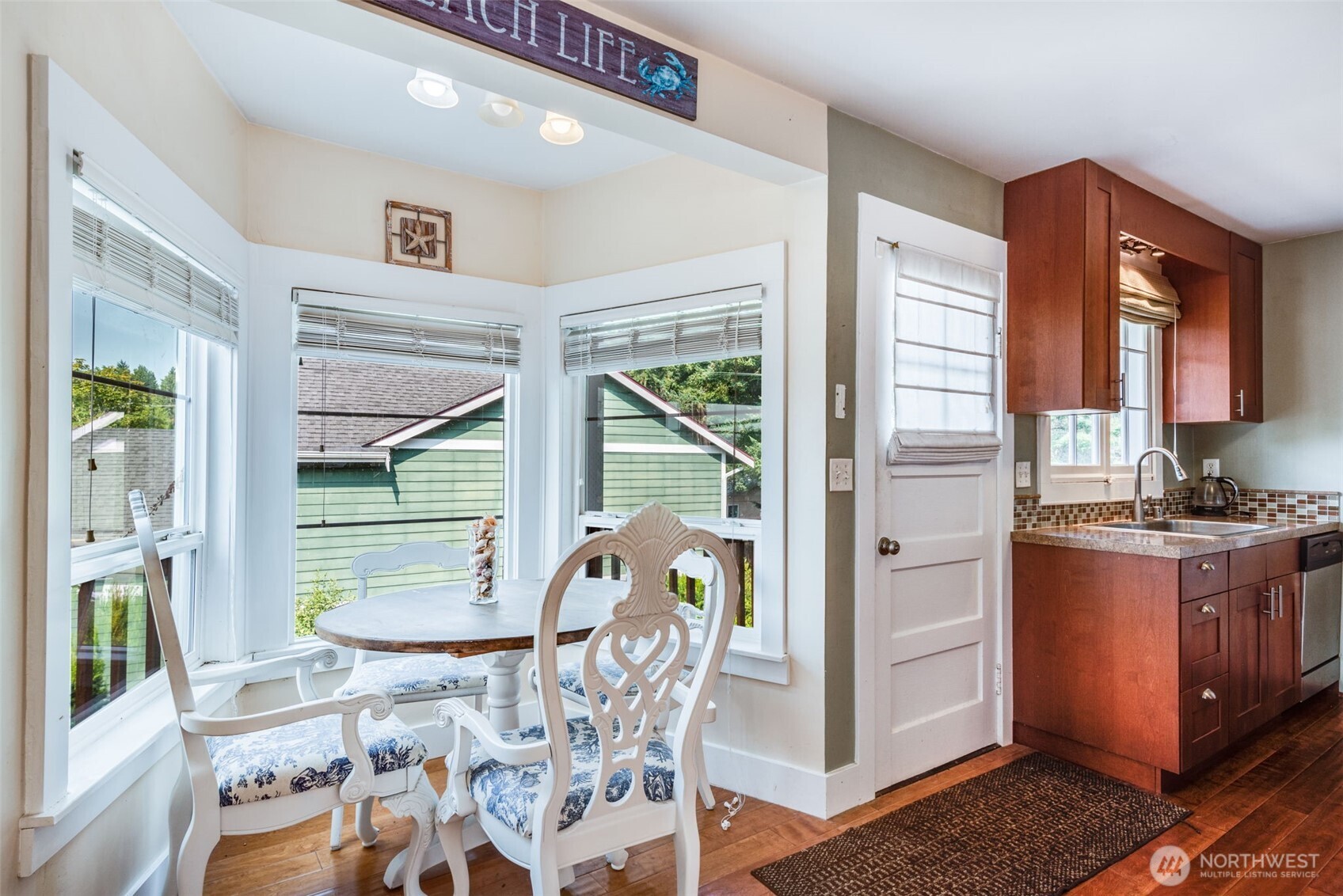 117 Lake Louise Drive SW