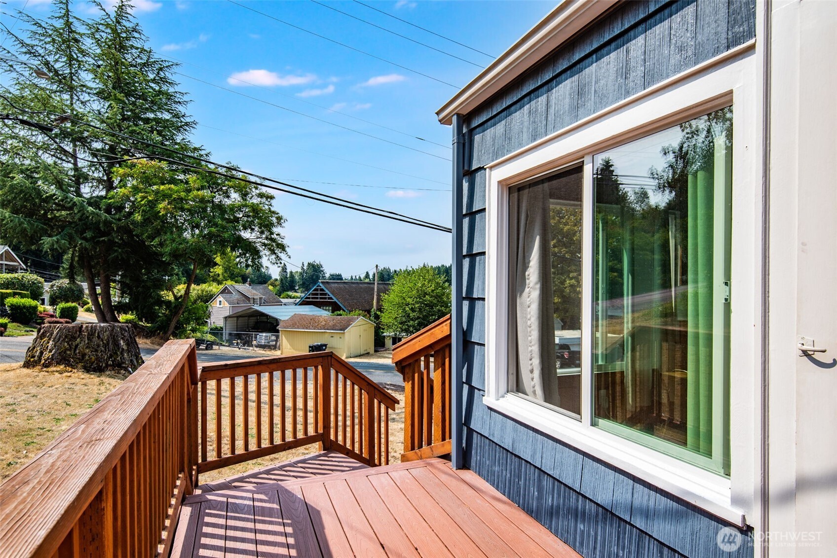 117 Lake Louise Drive SW