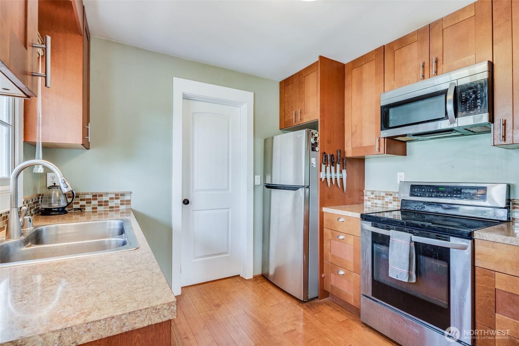 117 Lake Louise Drive SW