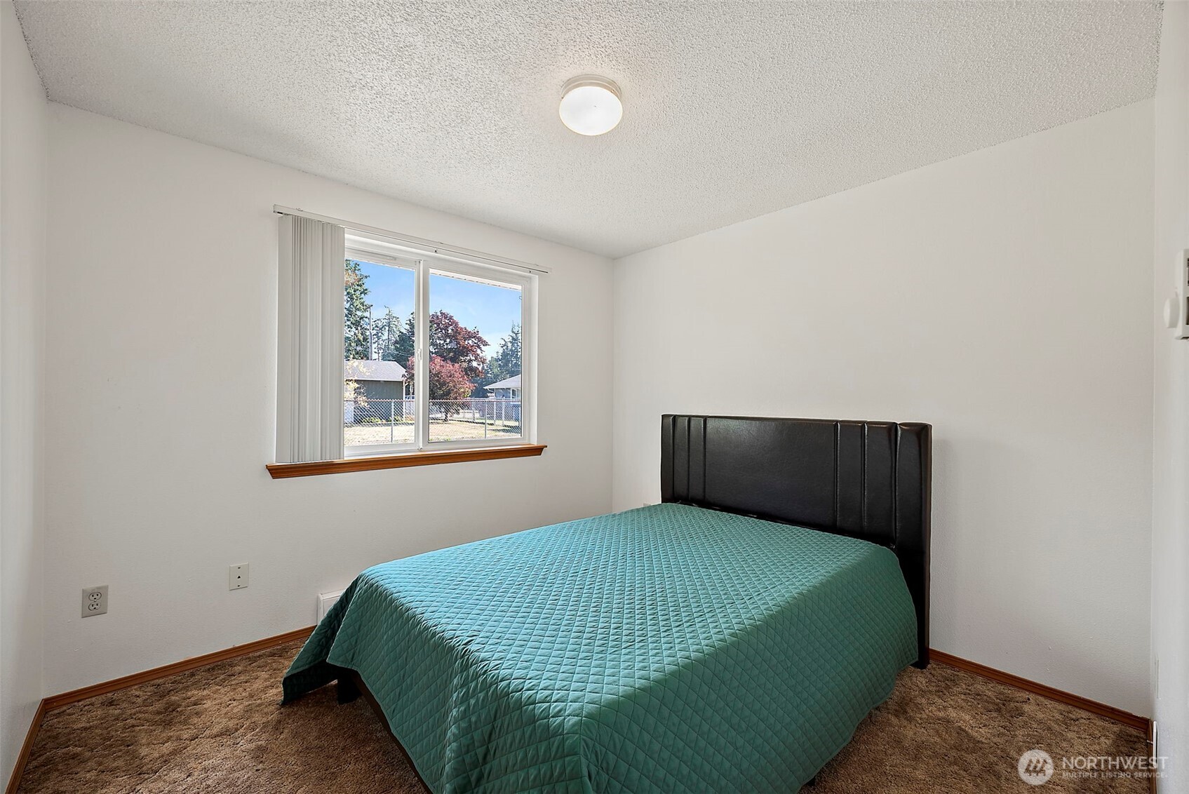 17513 6th Ave Court E