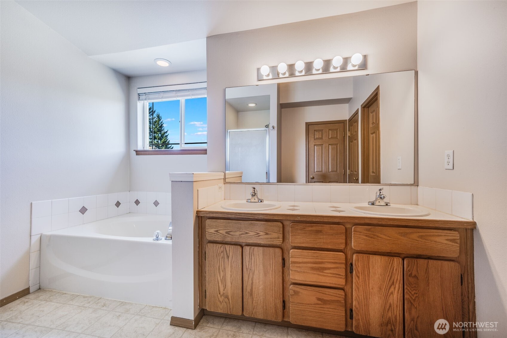 17317 94th Avenue Ct E