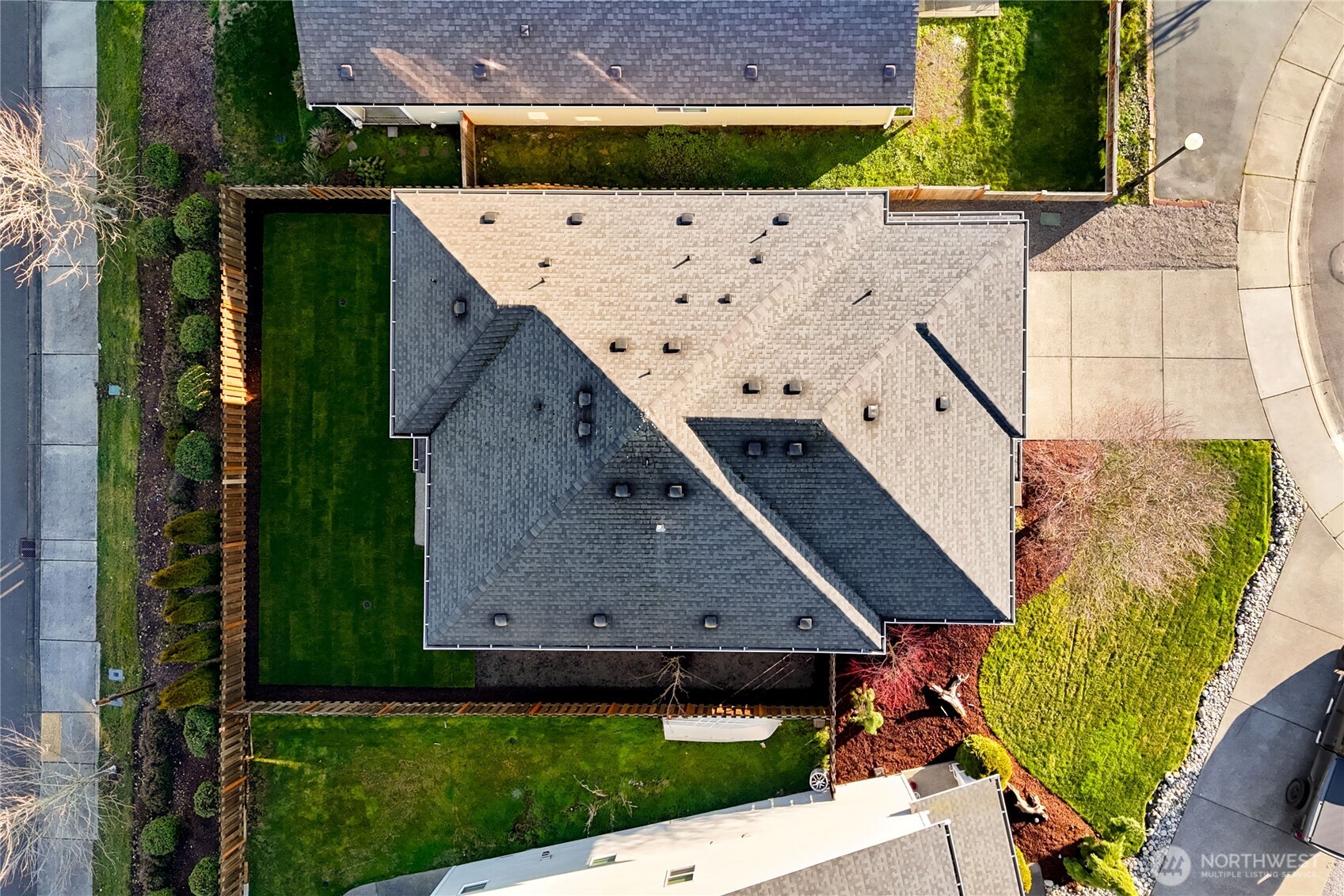 1833 193rd Street Ct E