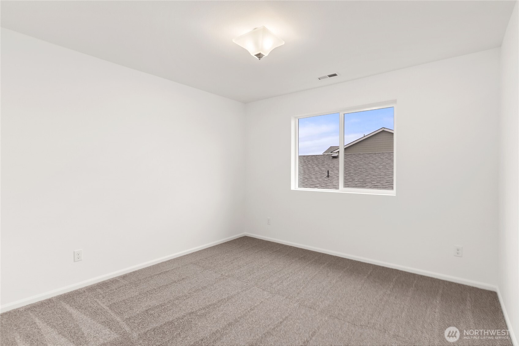 1833 193rd Street Ct E